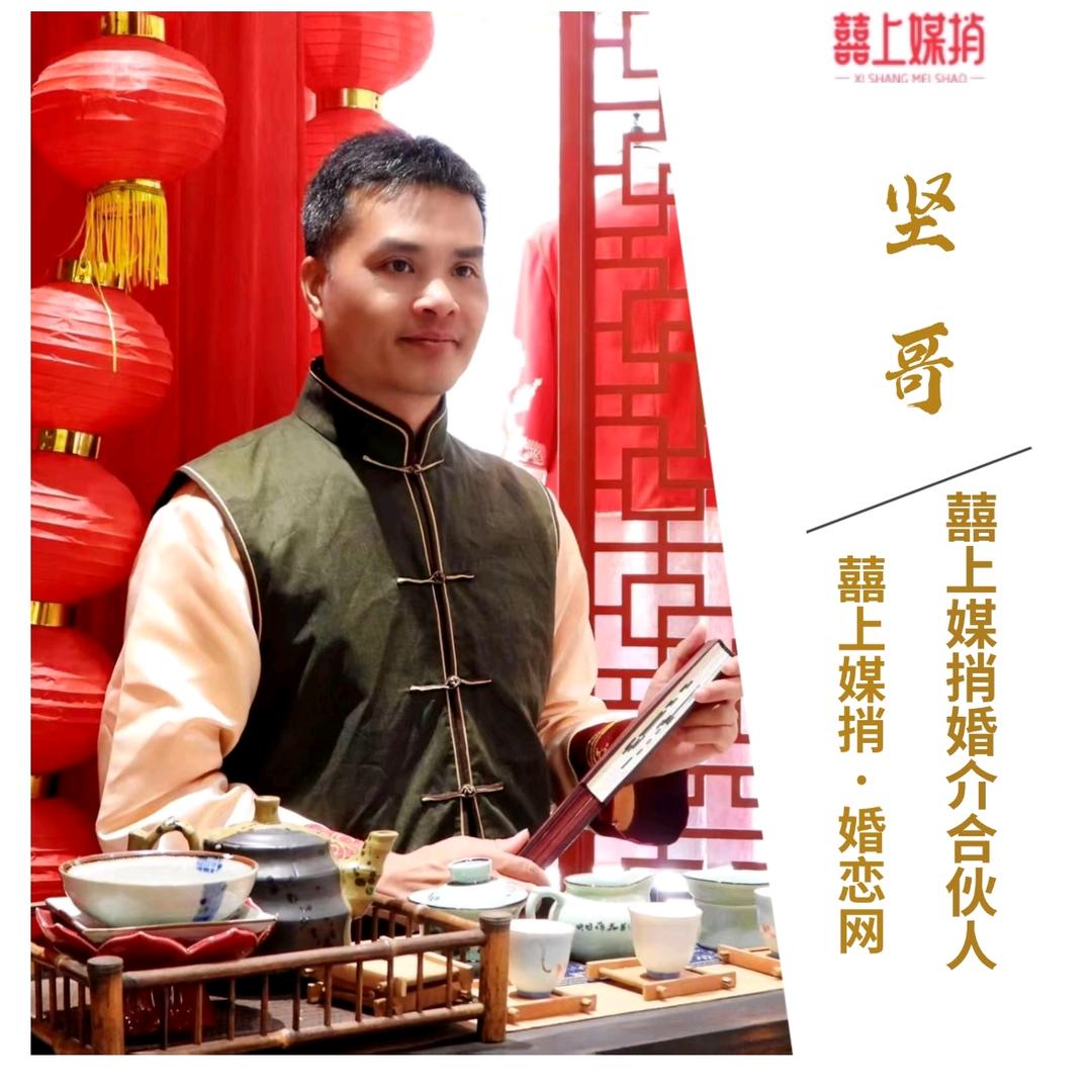 云浮市天湖锦缘阁-坚哥