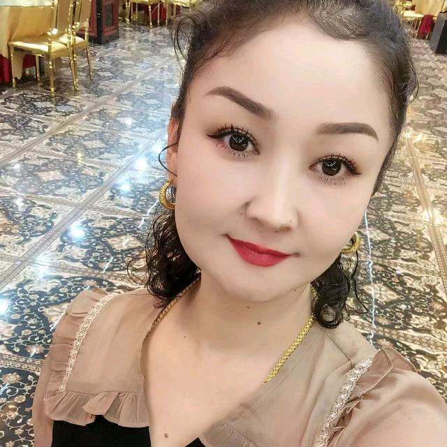 家有三个小可爱