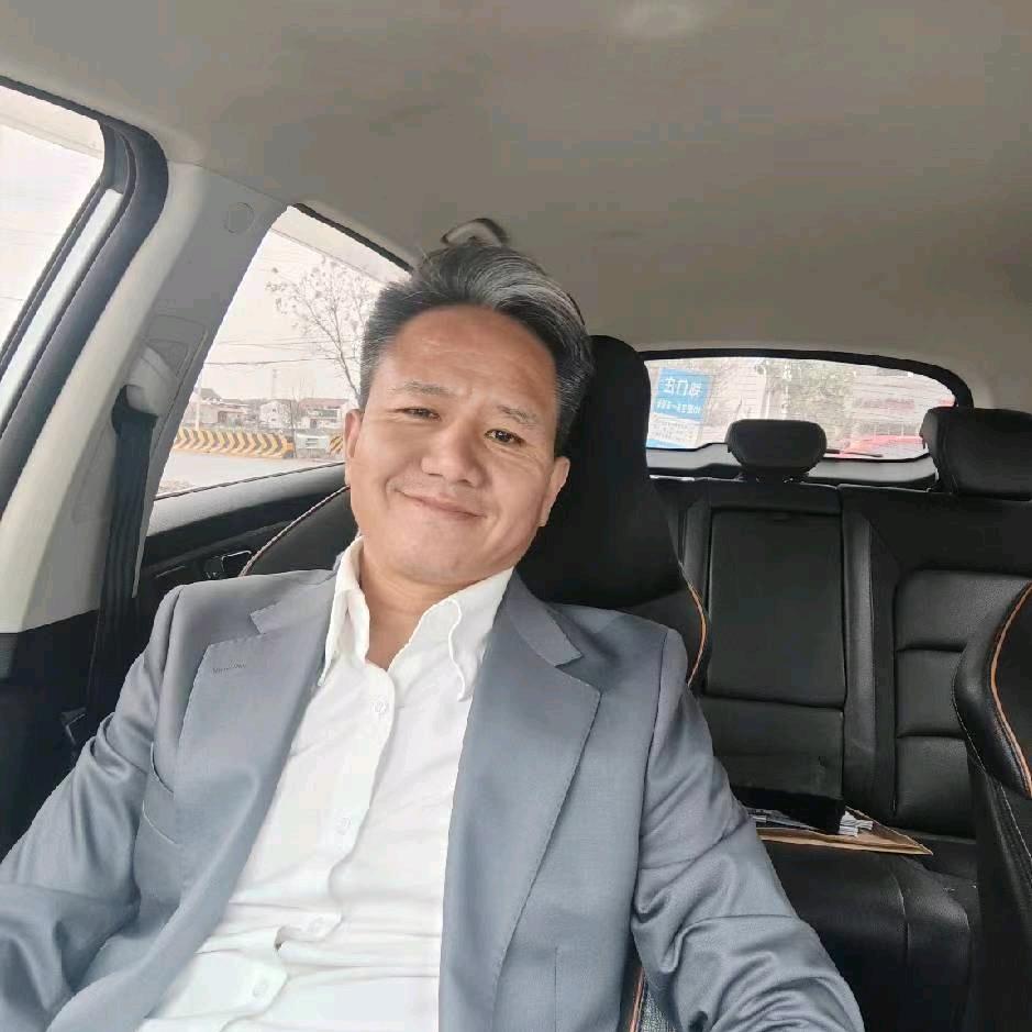 合光同尘（光伏能源）