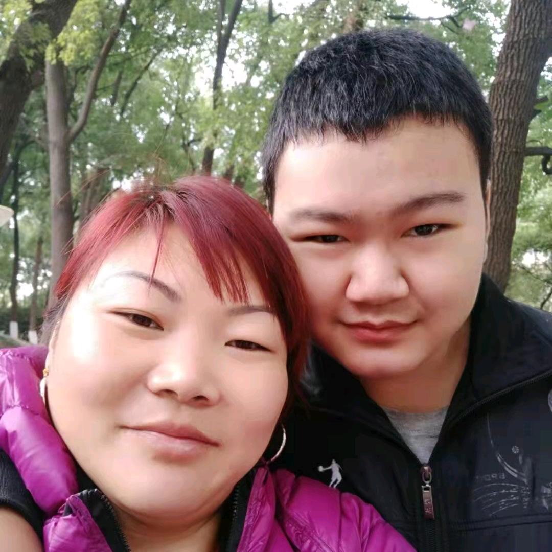 黄伟杨。失去独子的我。不知道该怎么办。