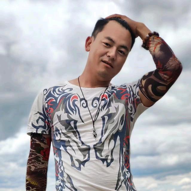 巴多