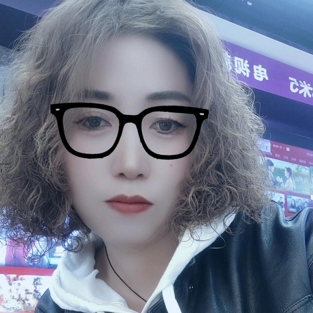 一依(￣o￣) . z Z