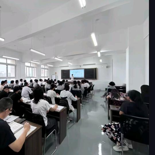 金硕高中尹老师