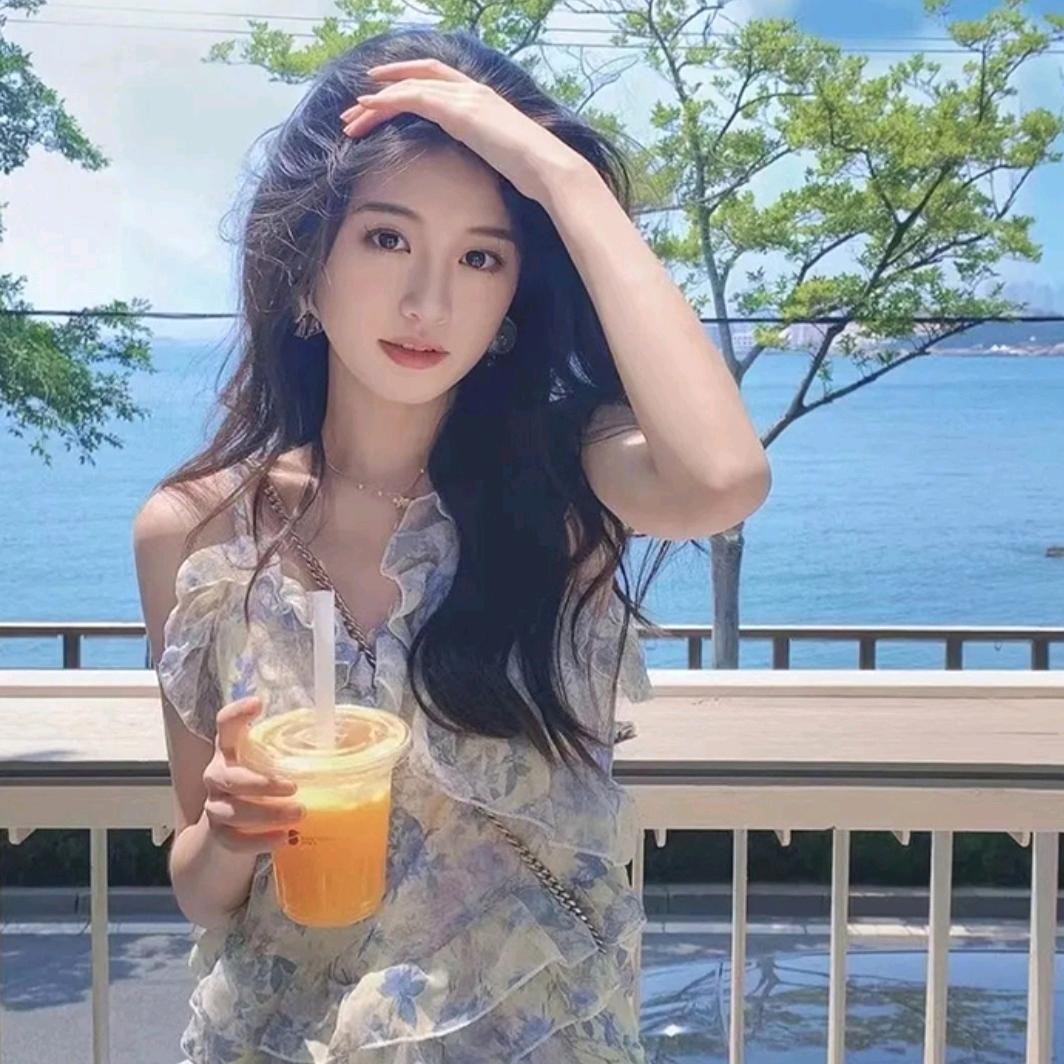 是叭月呀