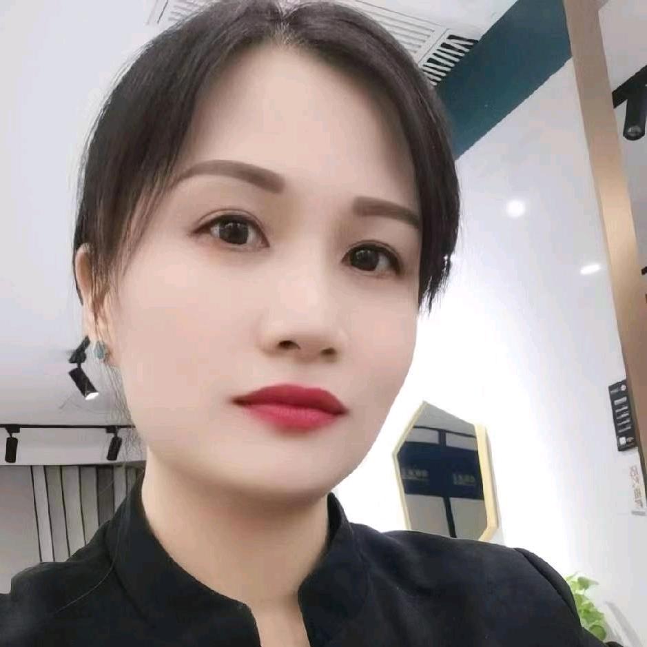 南宁瓷砖小芹姐