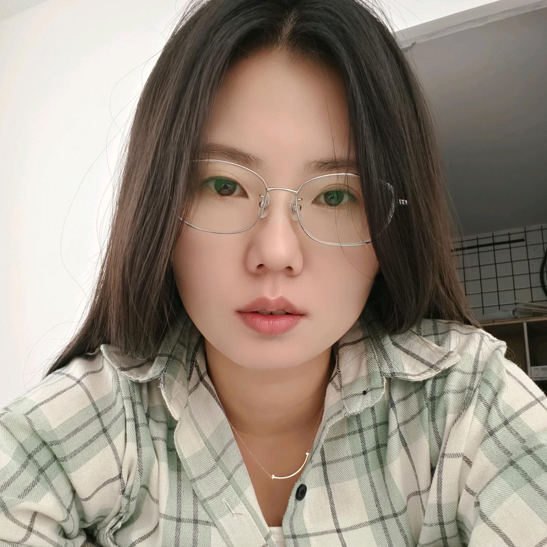 一只蝈蝈