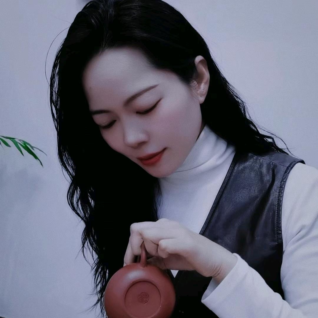 壹之茗茶业  古雷镇新港城  林艺凤
