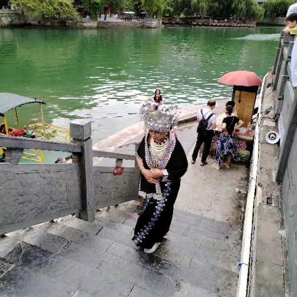 血色眼泪
