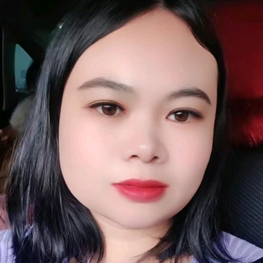 杨梅育婴师