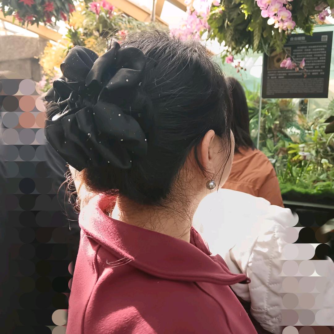 @莹