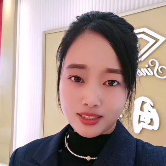珠宝小姐姐陈玲