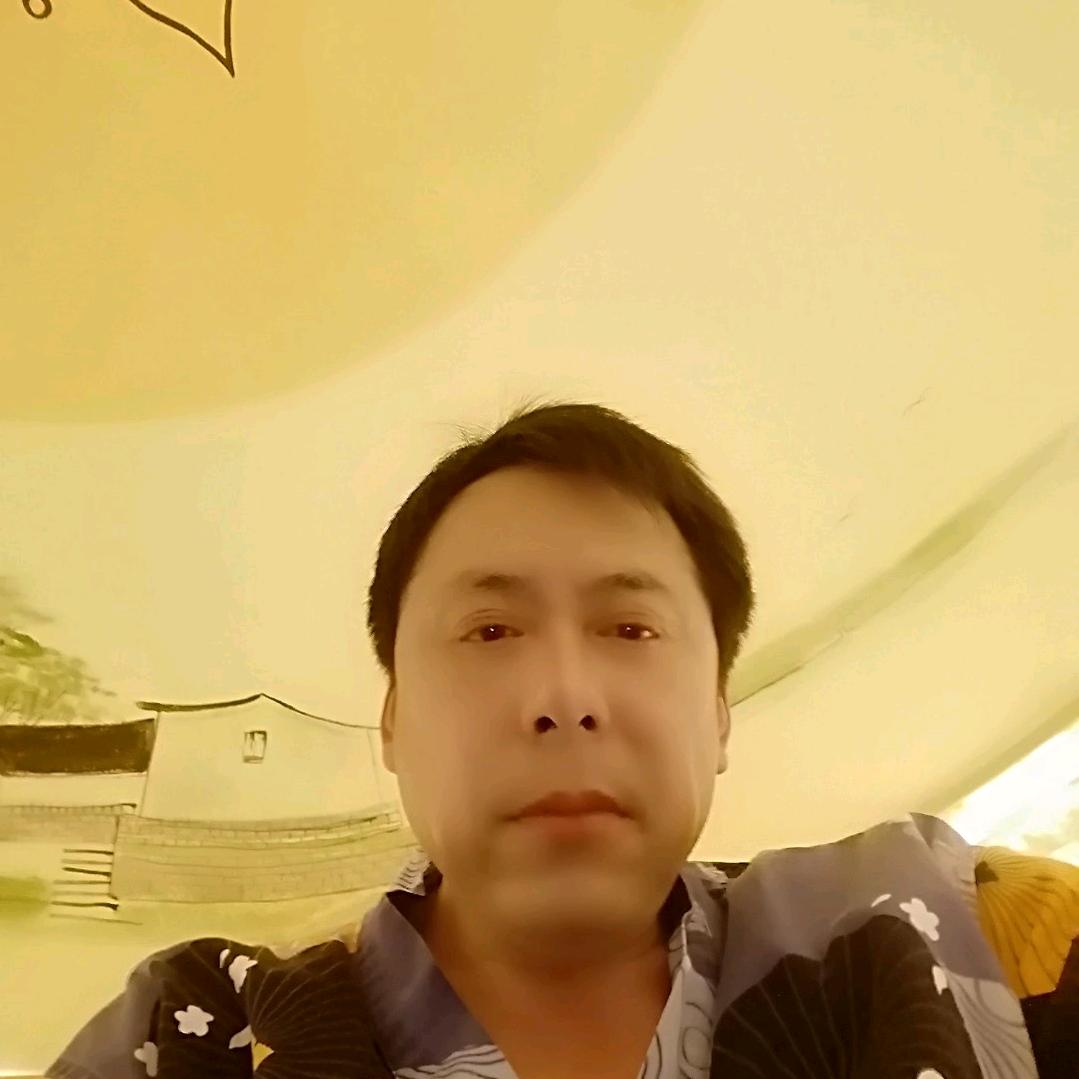 不念过往。