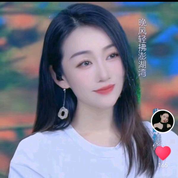 贺玲灵
