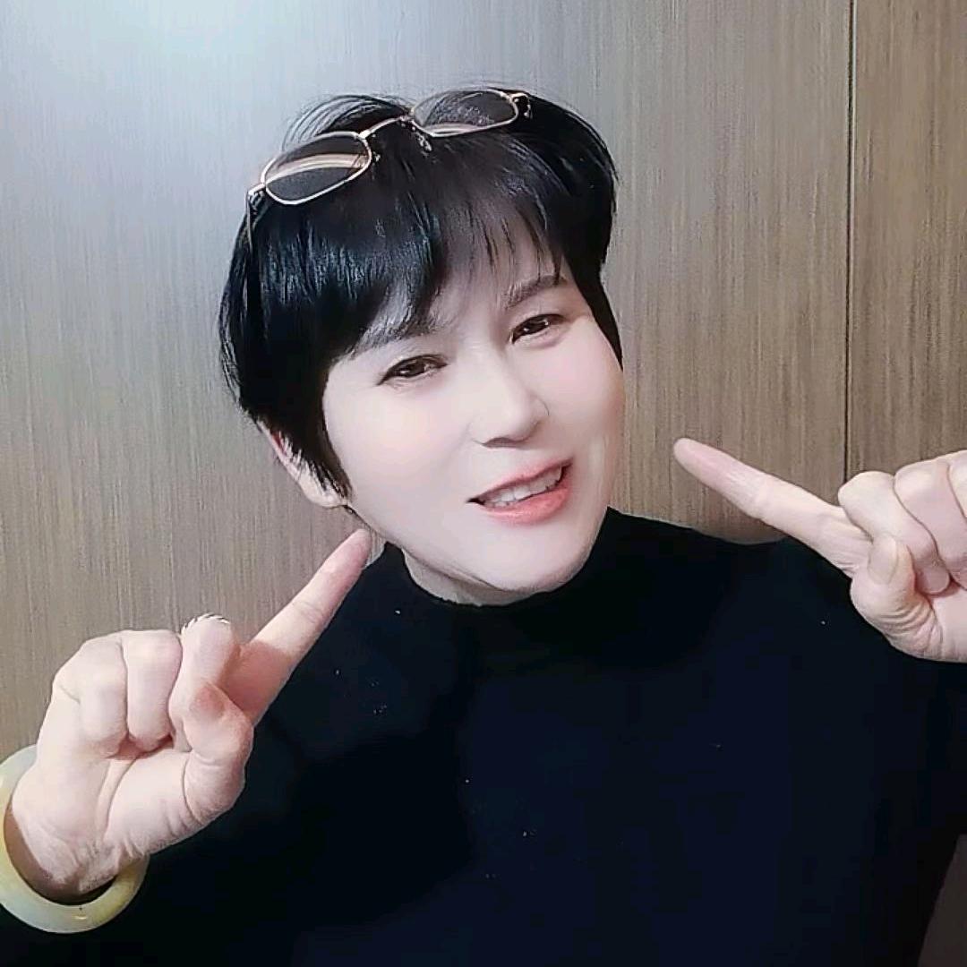 兰兰下午1点10分开播