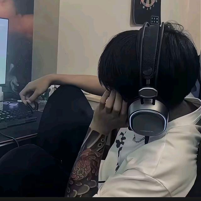 🏍  🚬᭄ཽ࿆ 爺們༺搞钱（🏍)