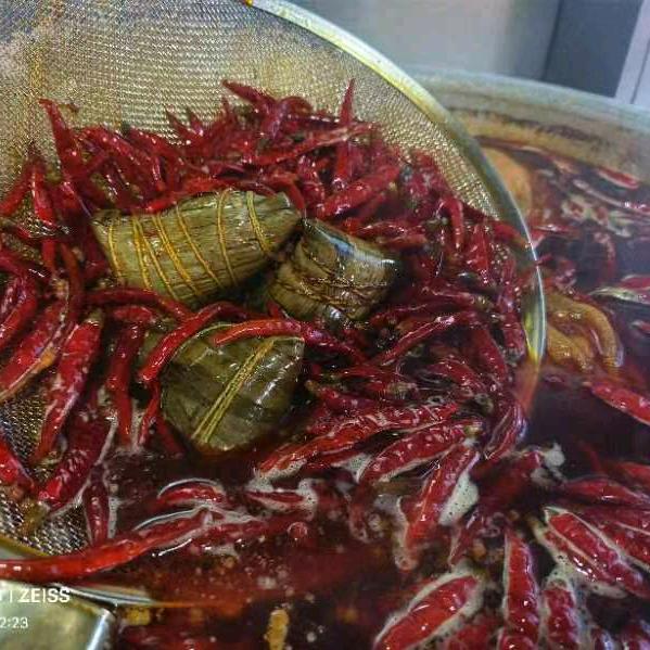 黄陈卤爷光彩店