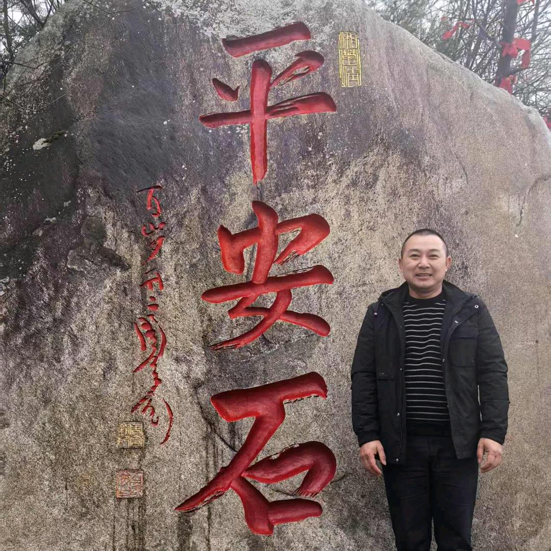 玻璃铝板幕墙施工劳务公司老周