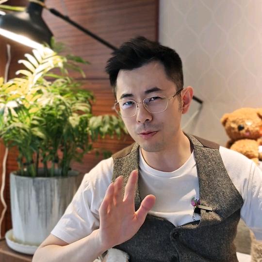 半糖拿铁也谈钱