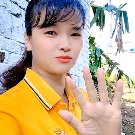 幸福美满甜甜蜜蜜