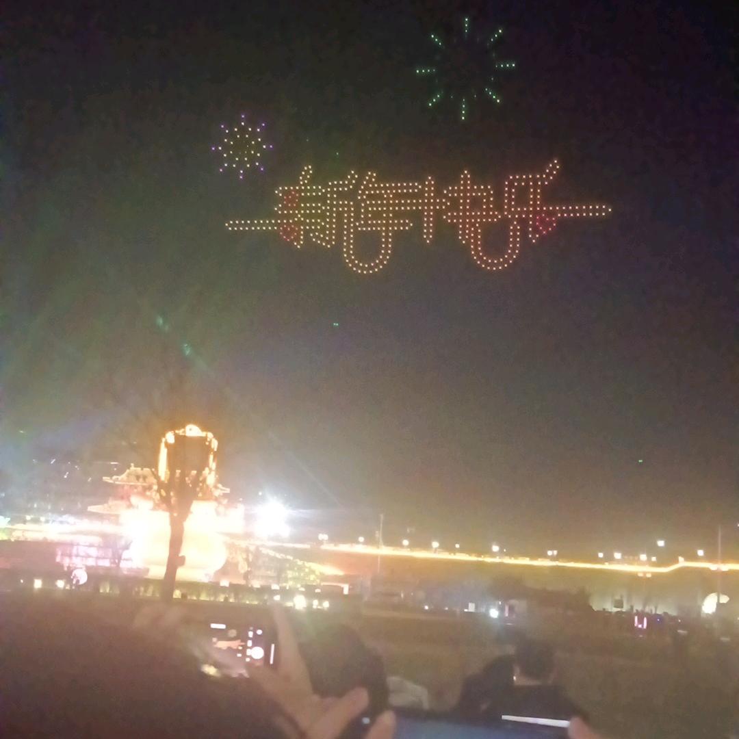 慕殇