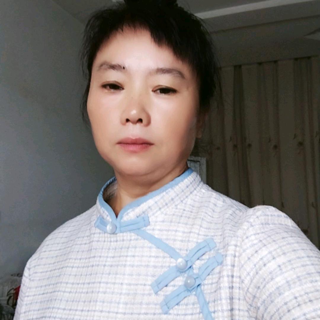 廖妹儿晚上（21：10分）开播我是农村的