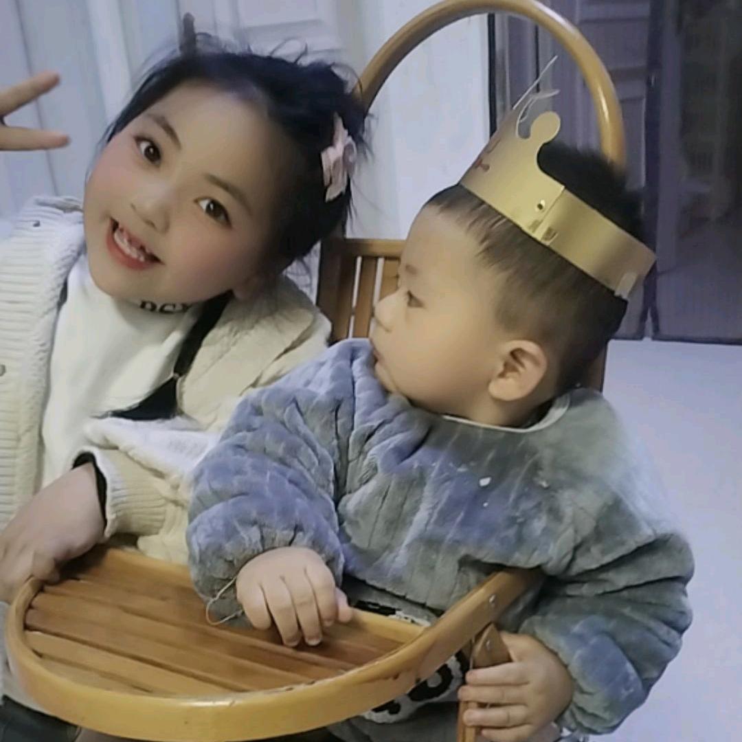 💋何秋💋（拒私聊）