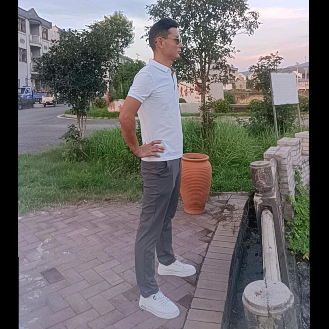 杨然