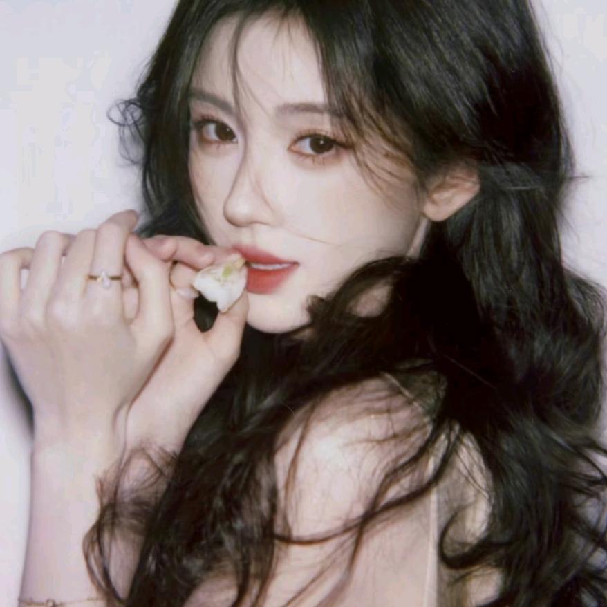 爱吃荔枝🍰