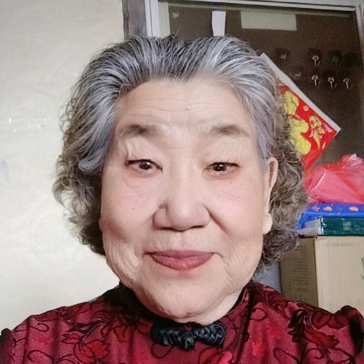 幸福老太太，爱好玩抖音希望大家支持我是！