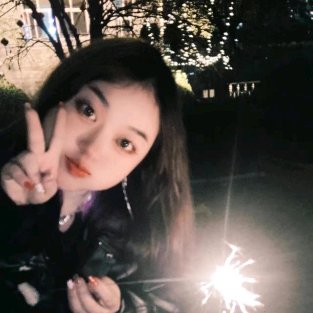 满园春色美如霞