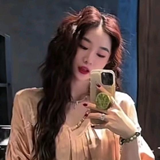 三吉黑花～日常时尚穿搭