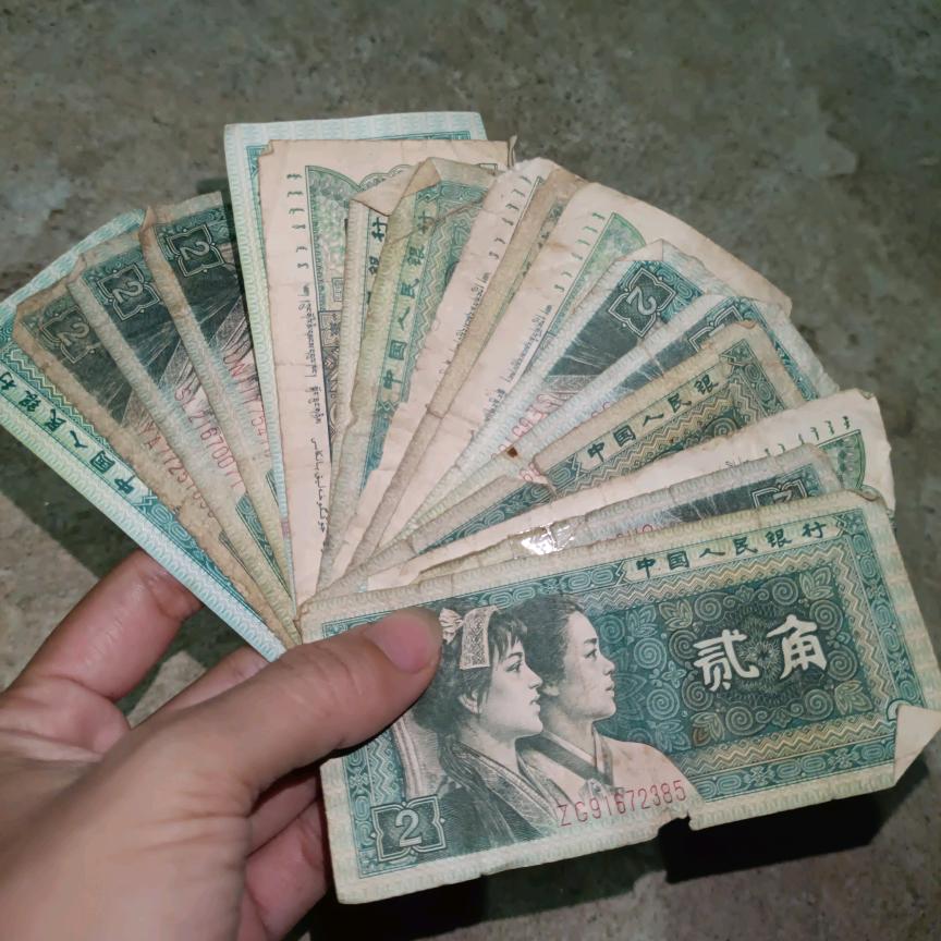 本人、狠低调