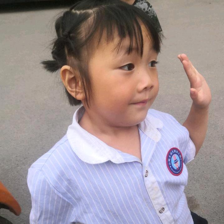 牵着蜗牛去散步