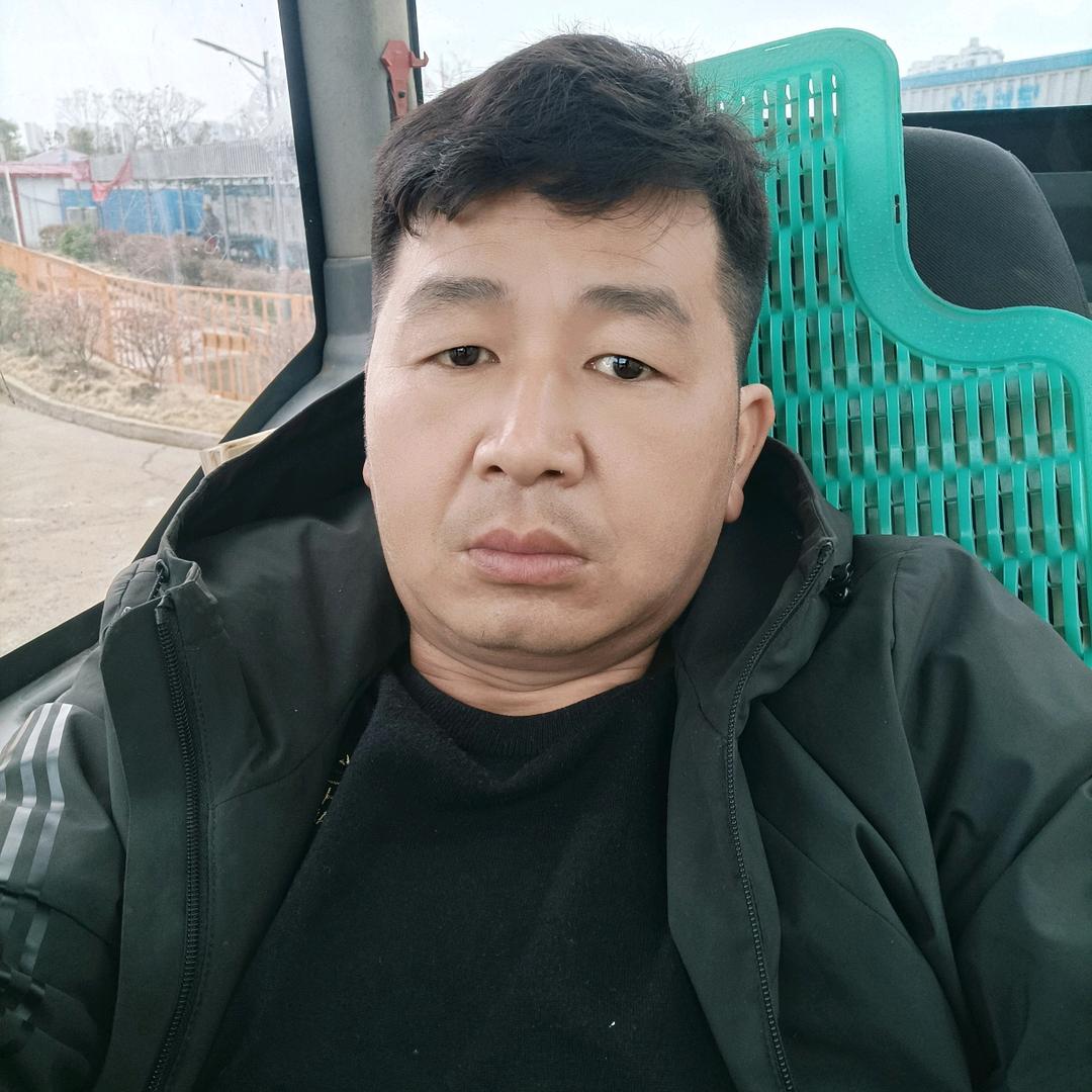 修地球的老男人