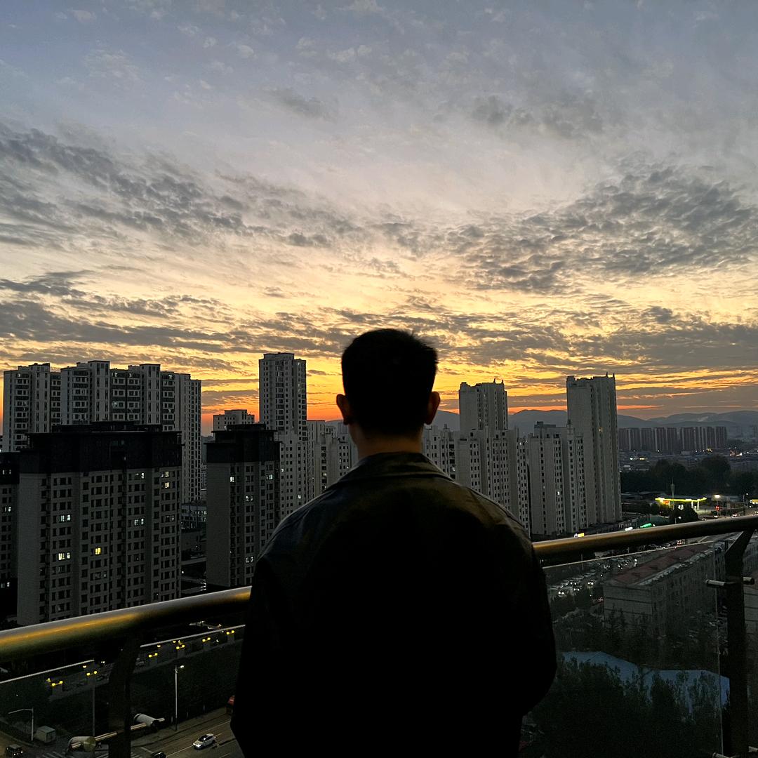 情绪帅哥