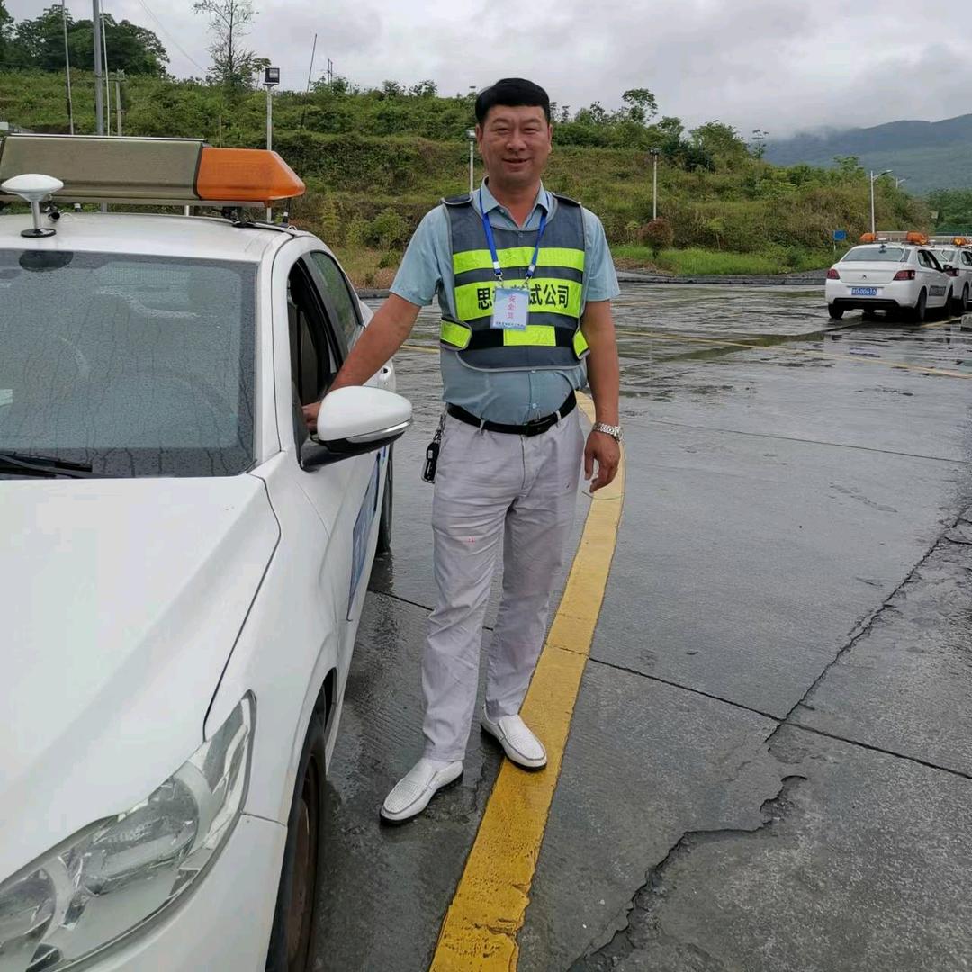 本庄智慧驾校教练陈松