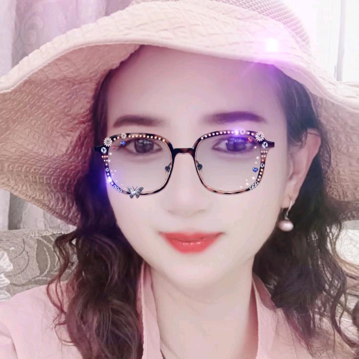 英子