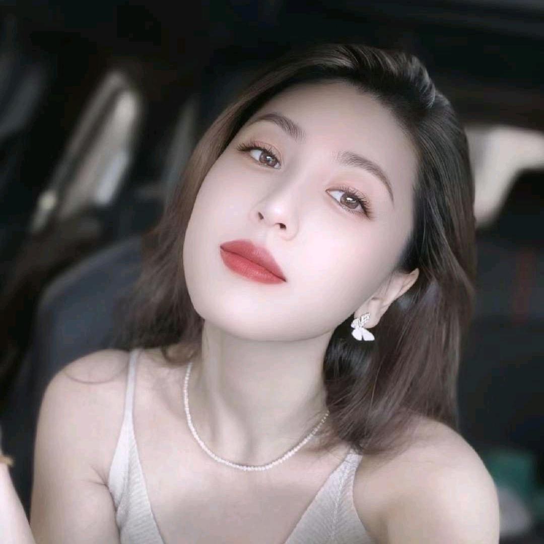 美女馆兮