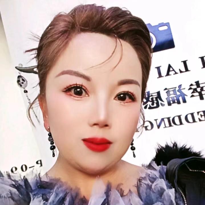 依依，劲舞情缘。早上7点开播！