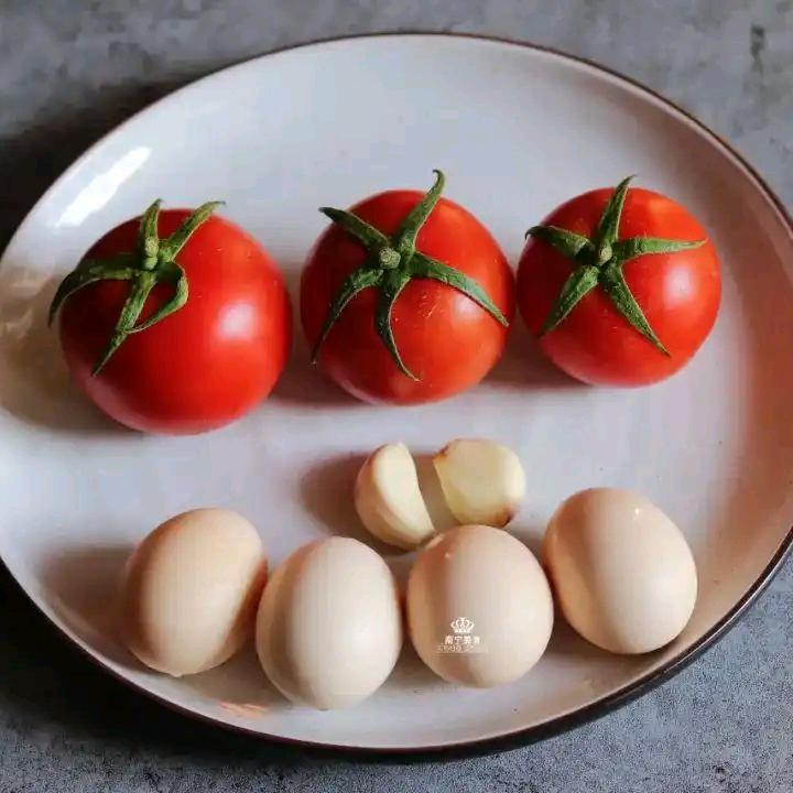 🍅🌿🥚
