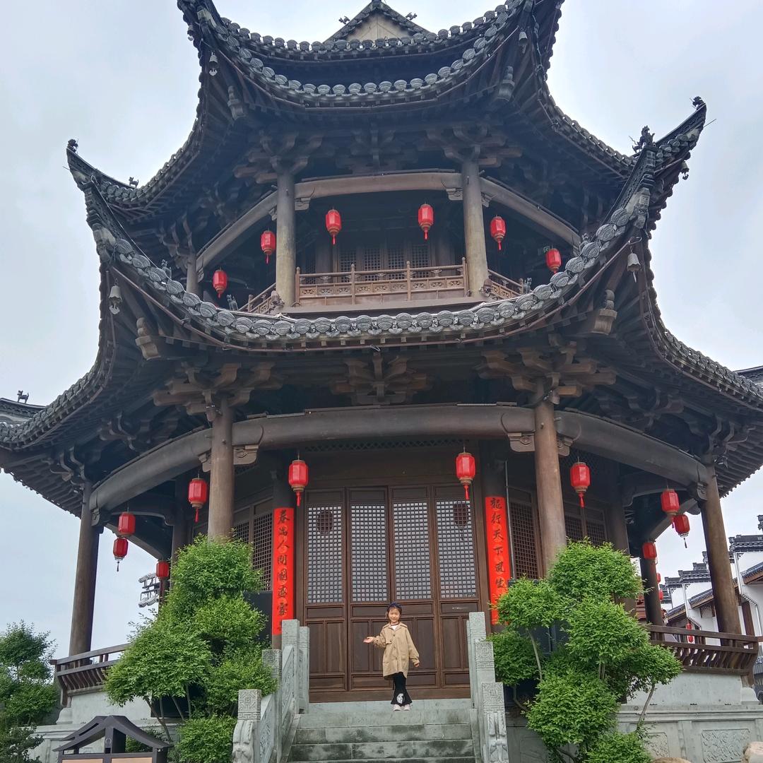 江南布衣