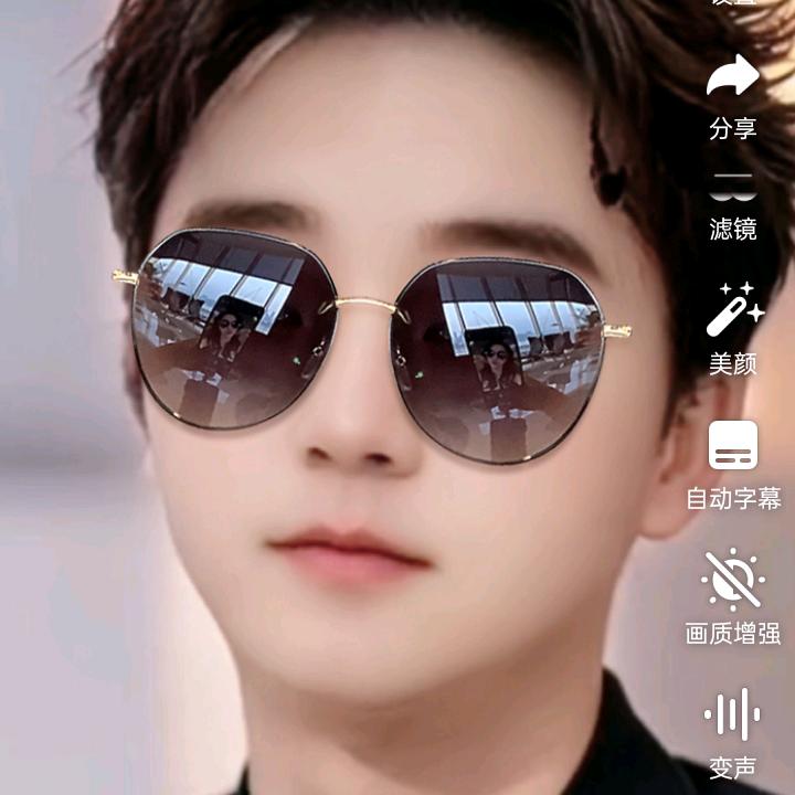 在雨中漫步(ಡωಡ) ٩( 'ω'