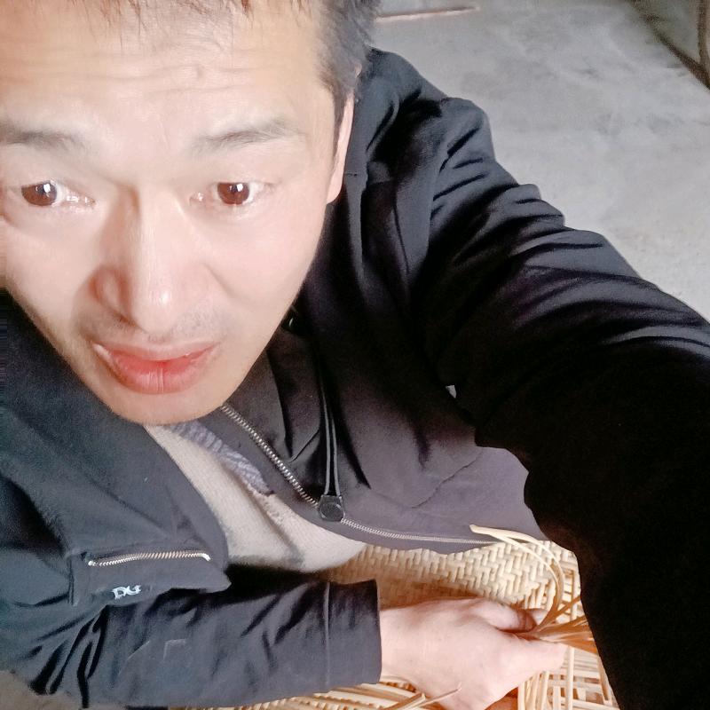 荣昌区艺发藤艺服务部