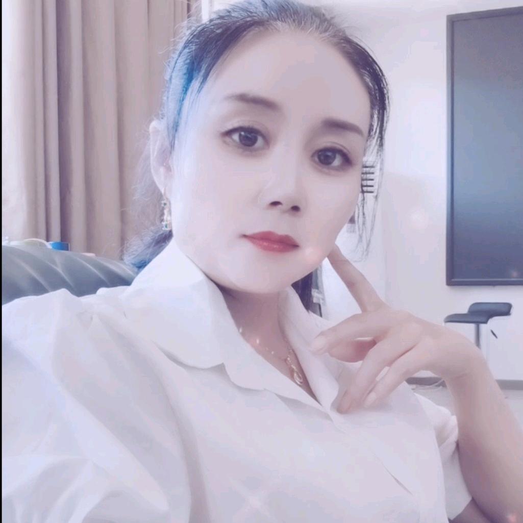 婚礼主持彭新玲