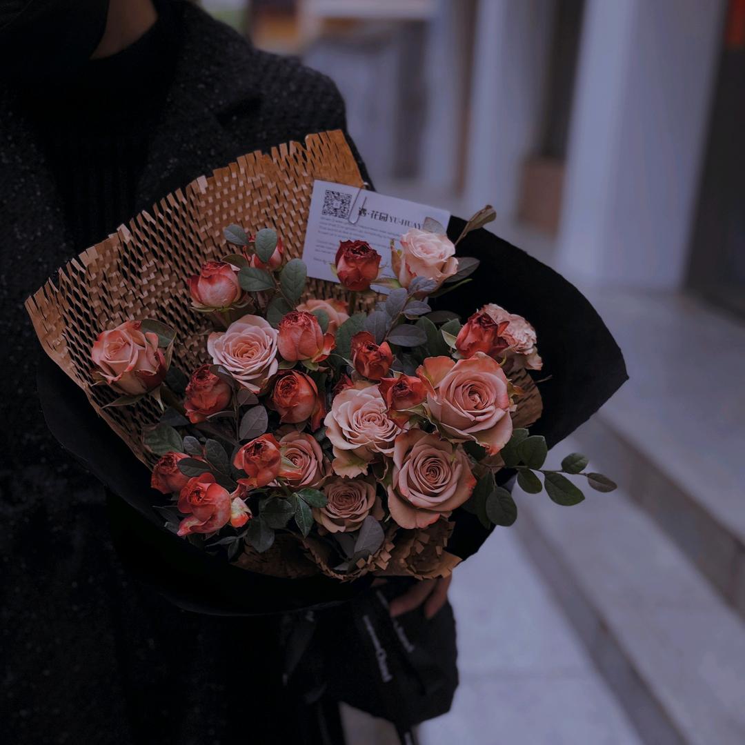 纵。
