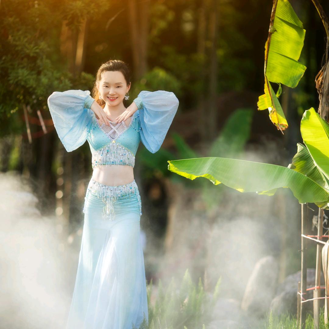 小雨东方舞