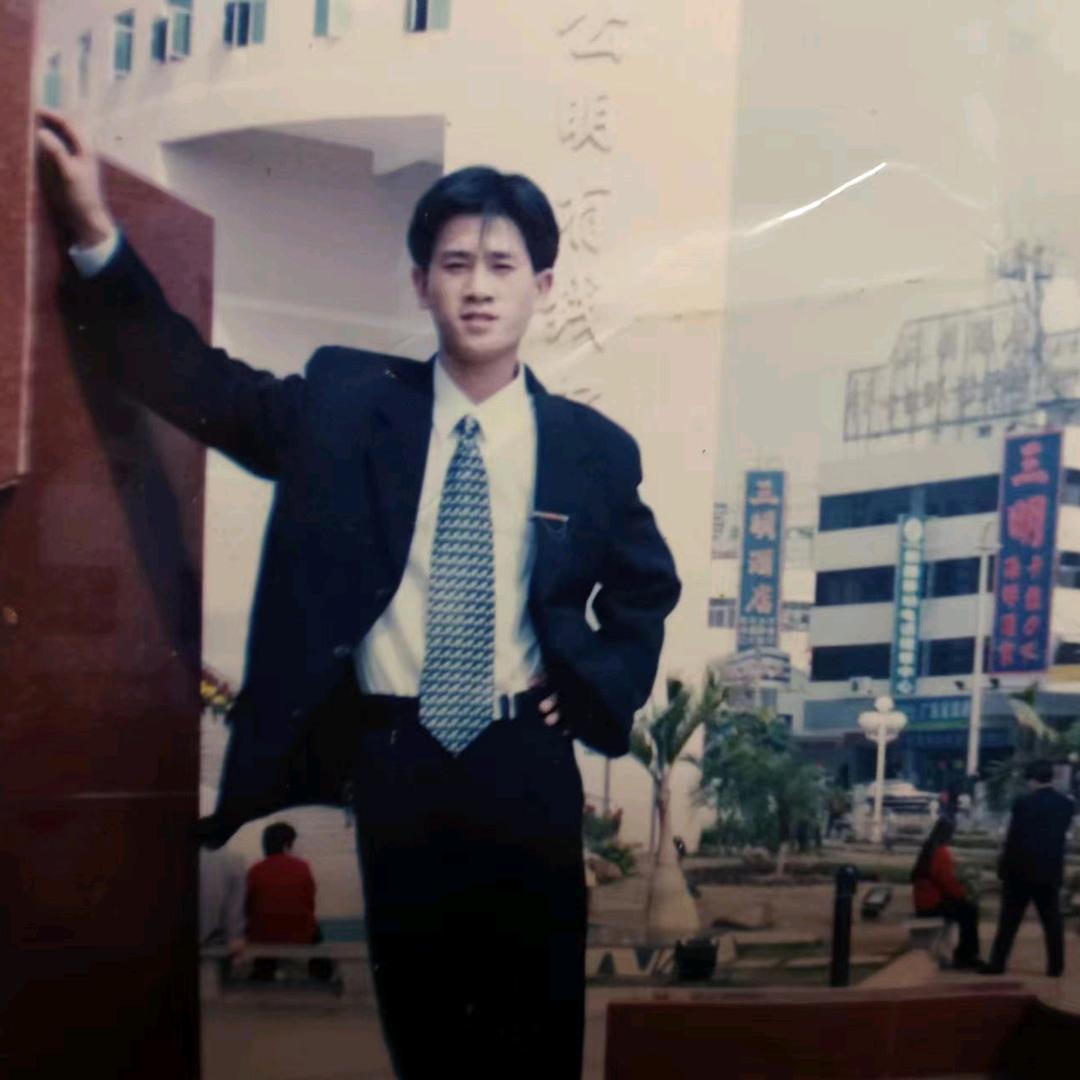 杯中酒，鸳鸯情（H o r s e ）