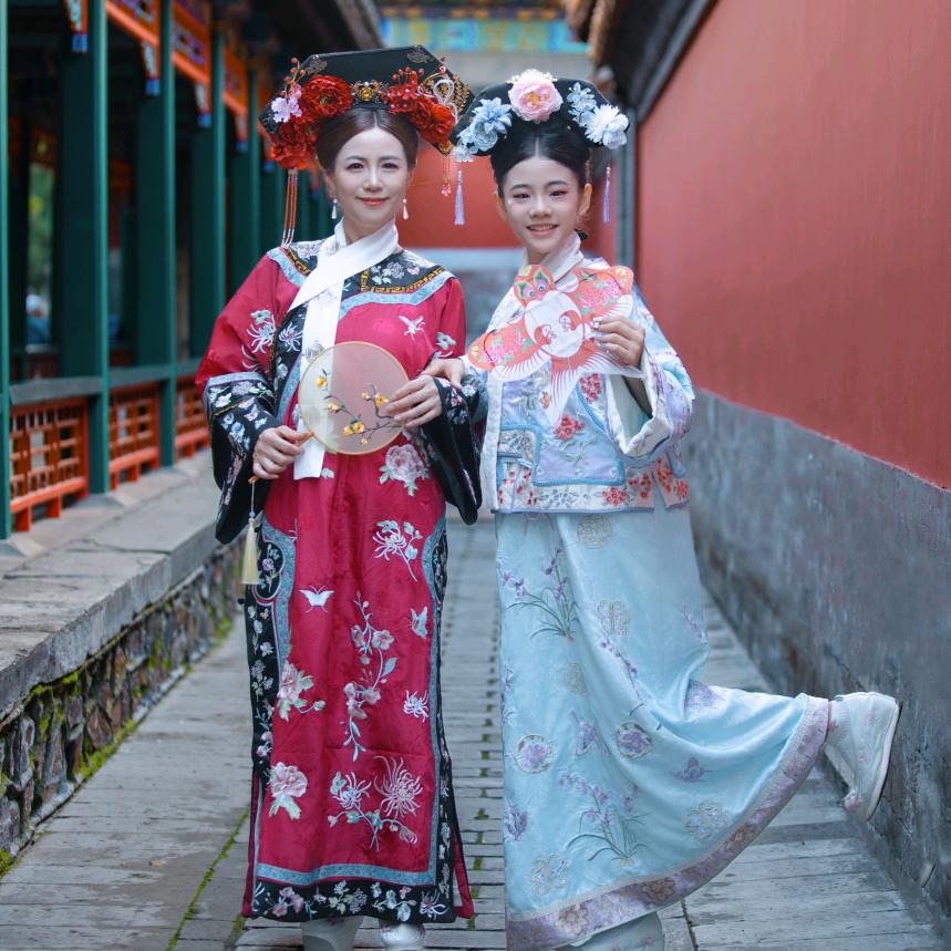 香山民族服饰写真馆