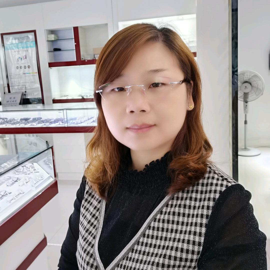 南昌眼镜人万姐
