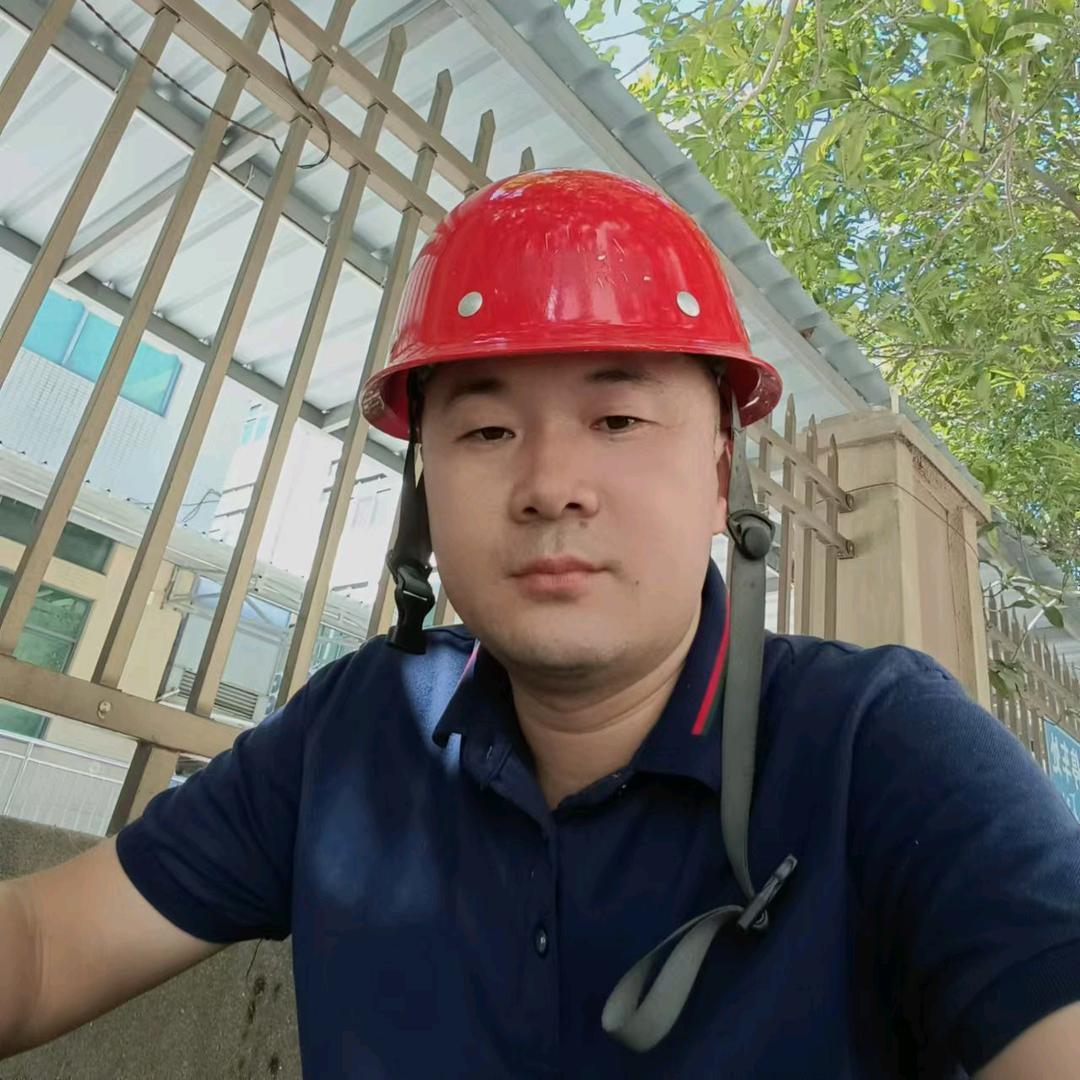 福州液压升降机小李